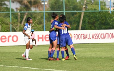 Indian Arrows ride early goals to defeat Hans Women
