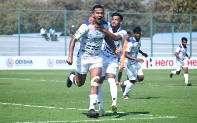 Delhi battle West Bengal for a draw, crucial points for Manipur, Services