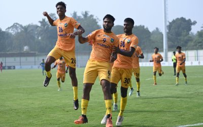 Holders Kerala take a streaky win, Hosts Odisha thrill in entertaining draw and late goals help Karnataka eke out draw