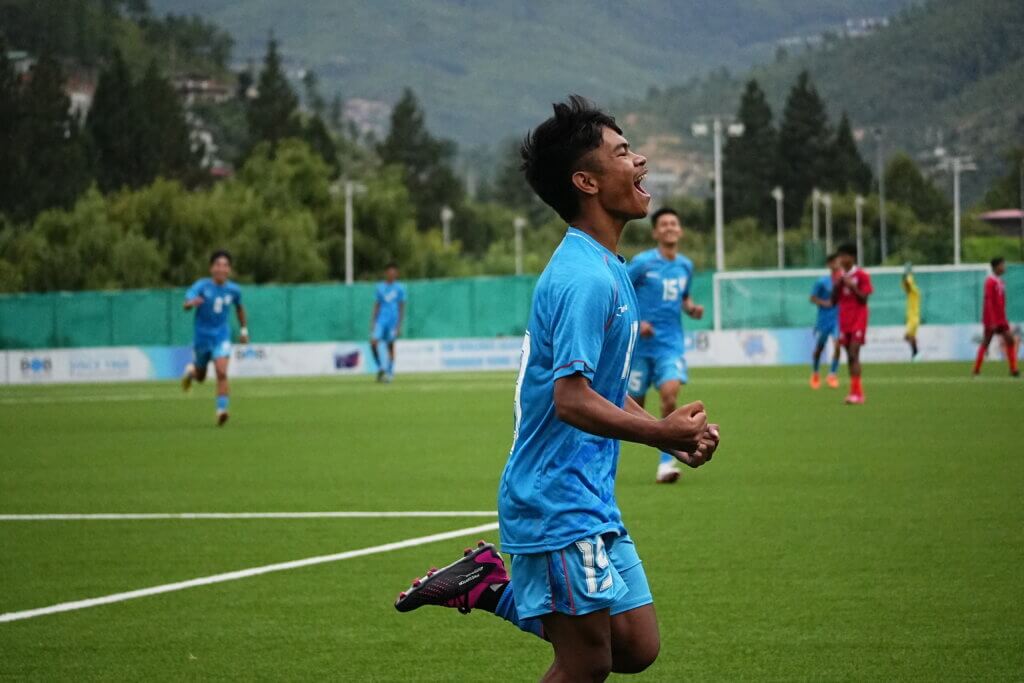 India romped home to an 8-0 win against the Maldives in the semi-final of the SAFF U-16 Championship in Thimphu, Bhutan